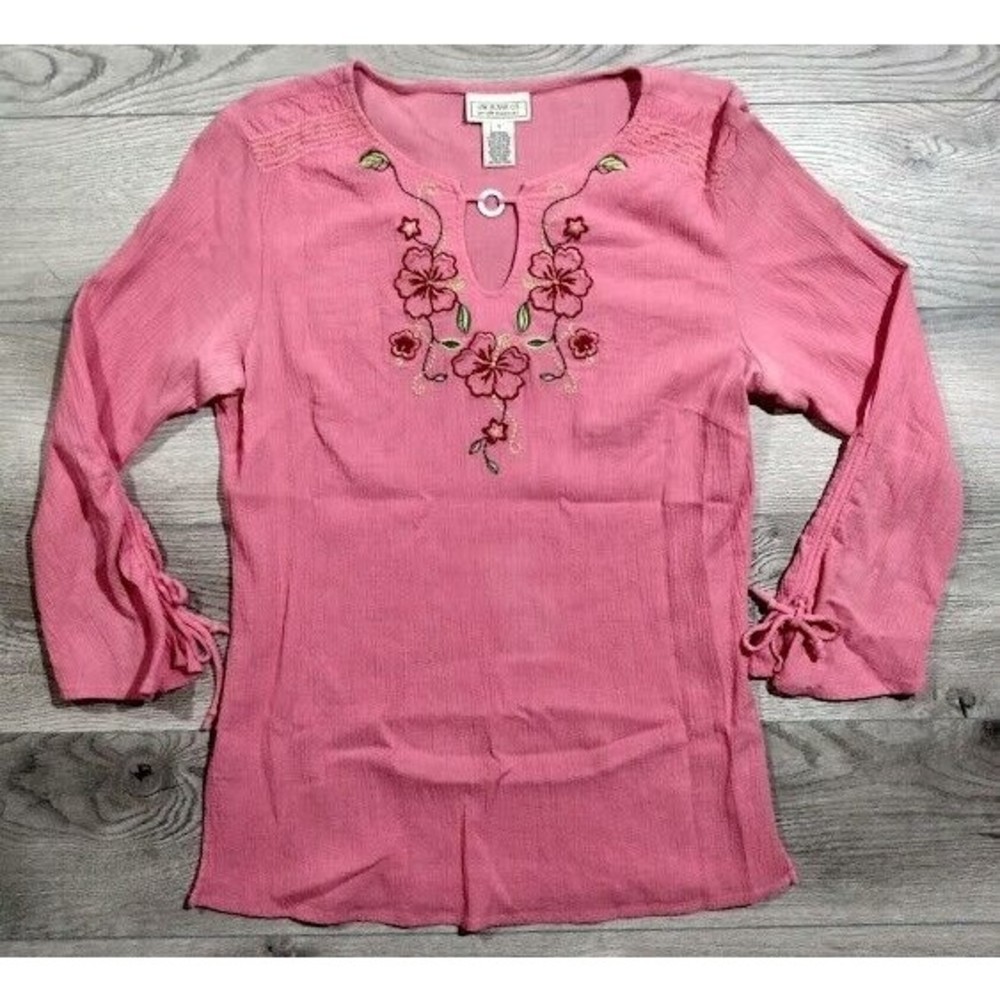 GW Jeans Co Long Sleeve Boho Embroidered  Shirt Womens Small Keyhole Neckline